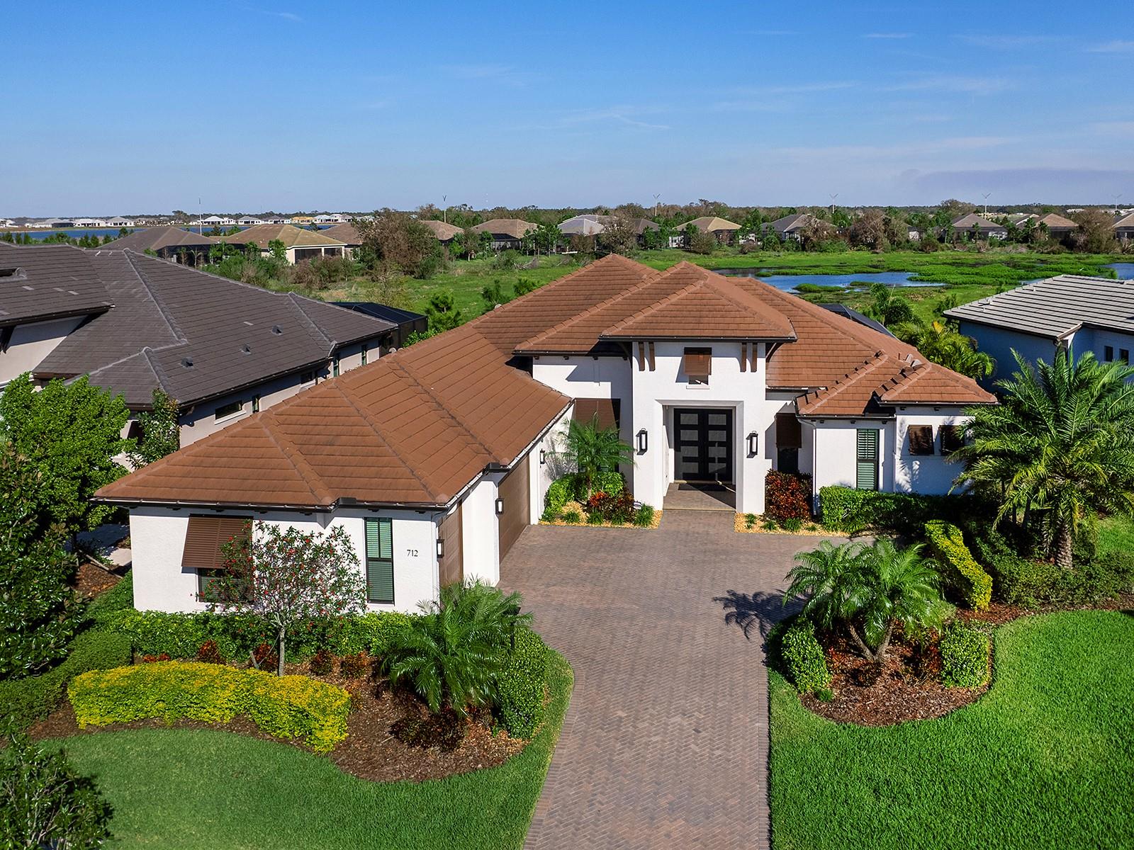 LAKEHOUSE COVE AT WATERSIDE IN LAKEWOOD RANCH - Residential