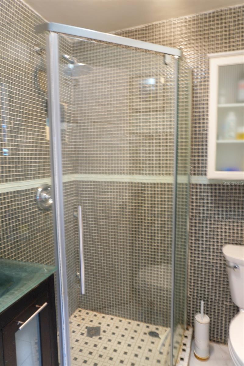 SHERATON SHORES - Residential Lease