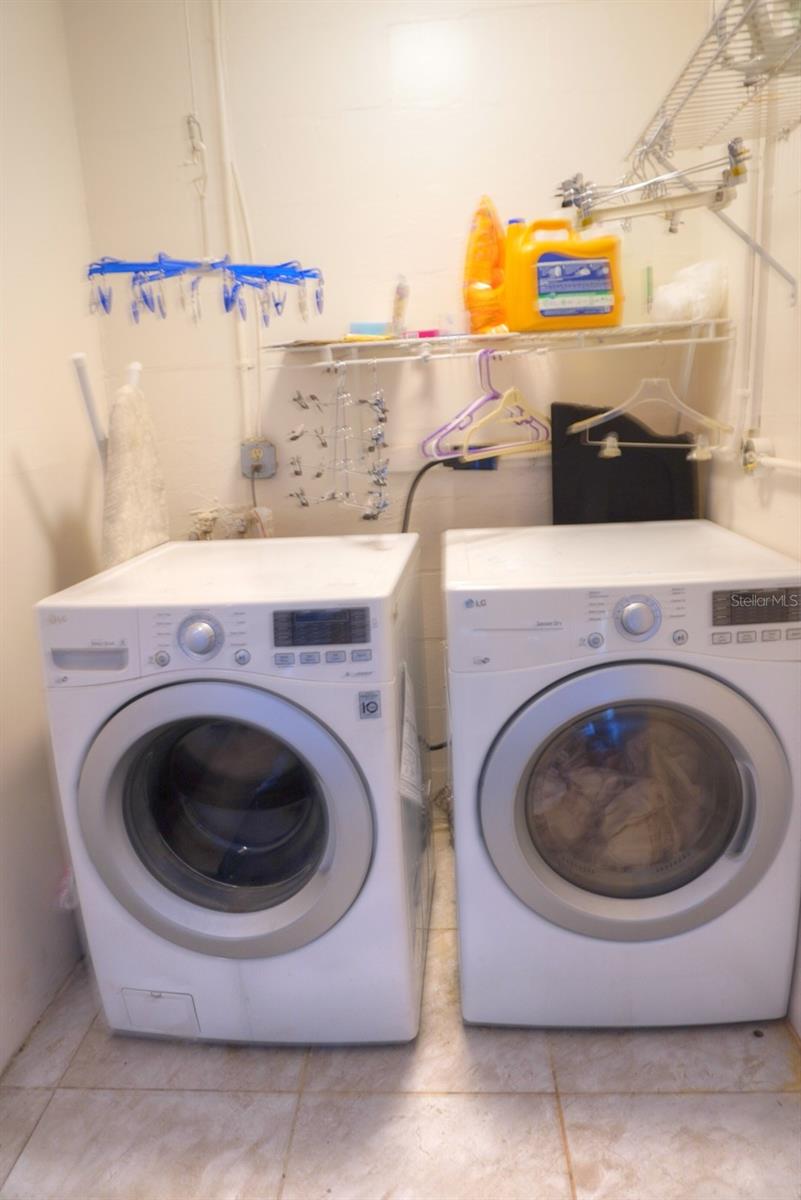 SHERATON SHORES - Residential Lease