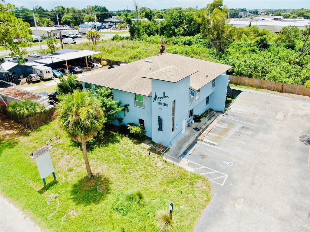 Photo of 1410 Magellan Drive, Sarasota, FL 34243 (MLS # A4710044)