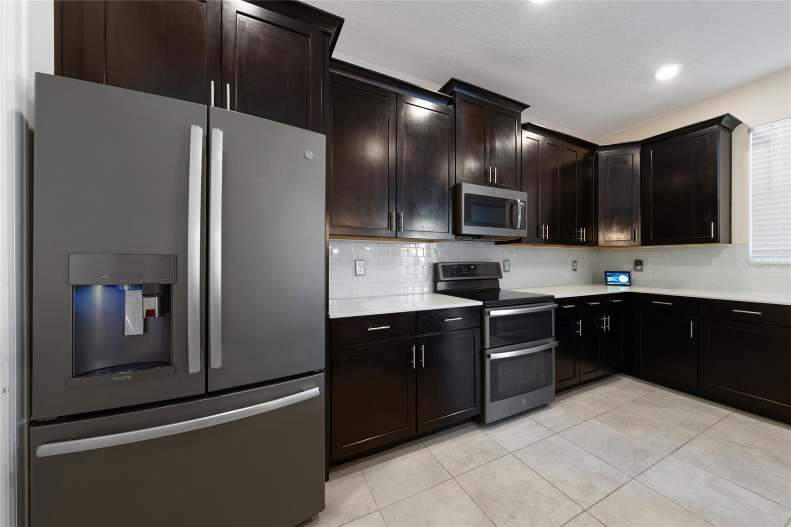 11059 LONGLEAF WOODS DRIVE