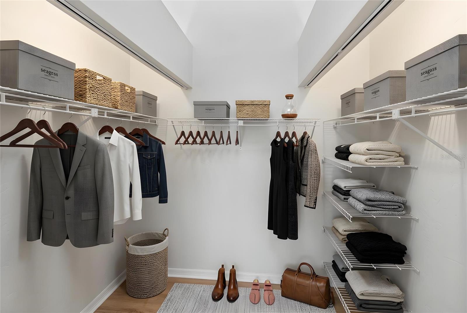 VINTAGE VIEW PH II - Residential