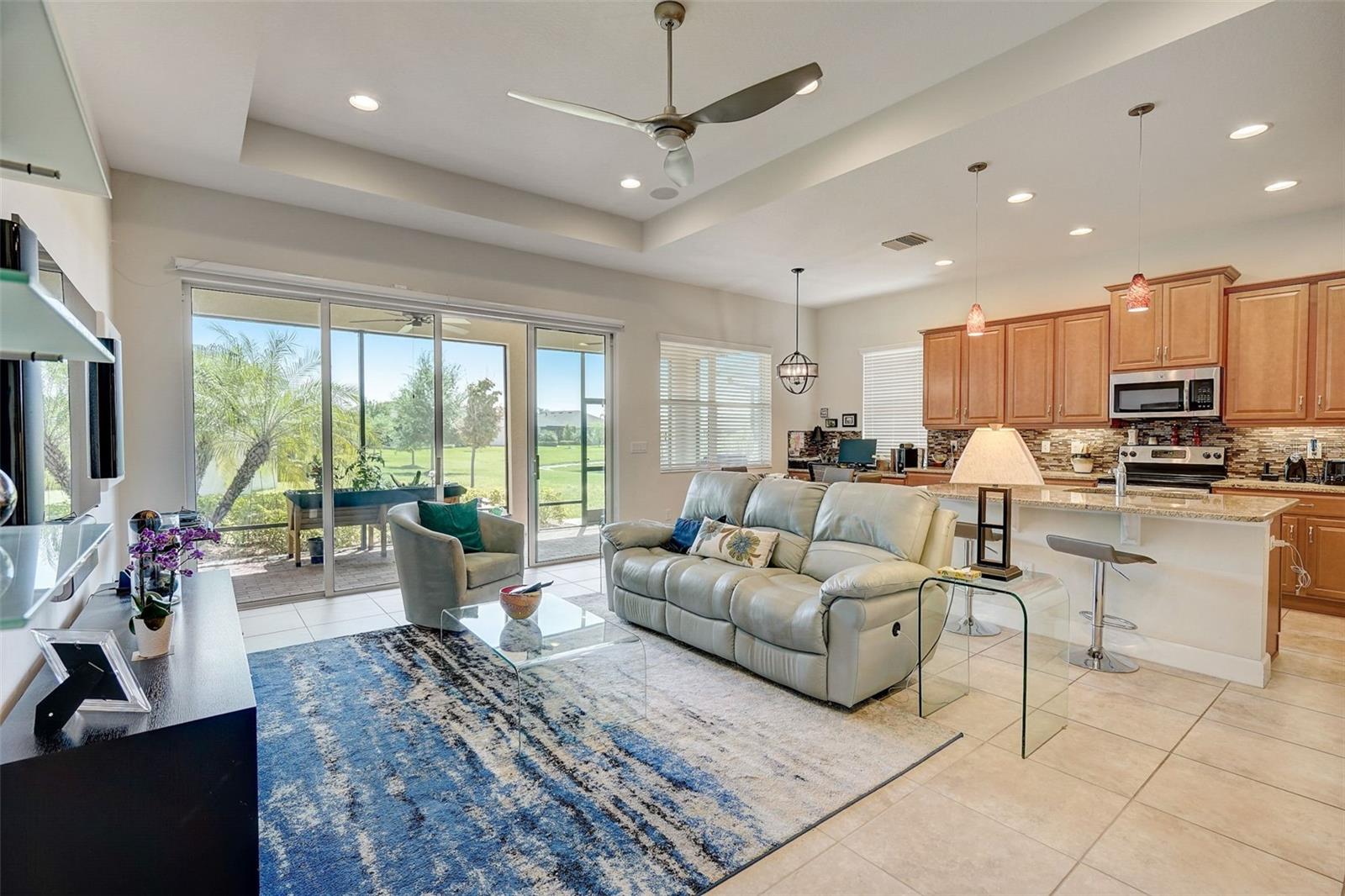 SUN CITY CENTER UNIT 274 & 2 - Residential