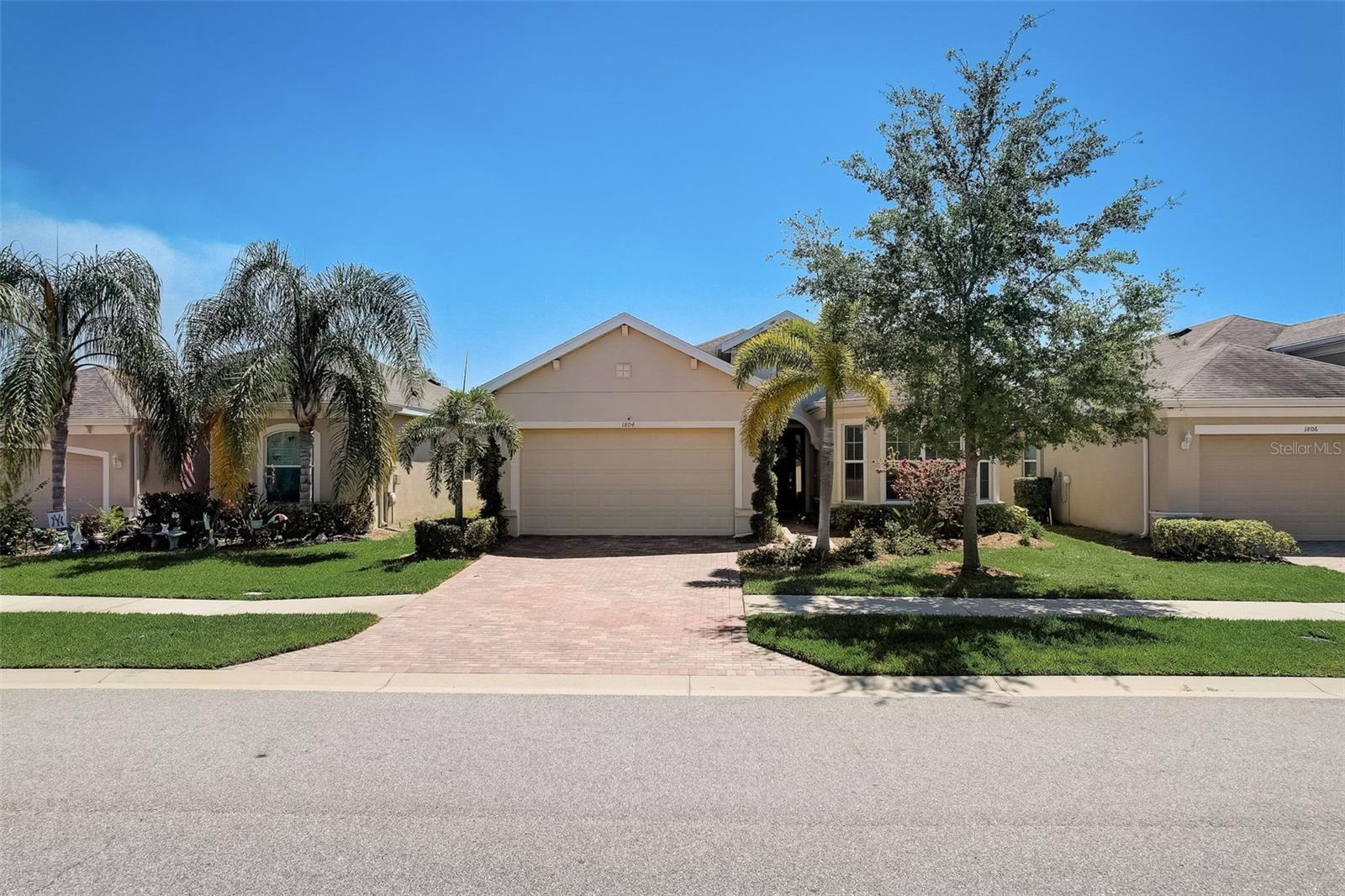 SUN CITY CENTER UNIT 274 & 2 - Residential