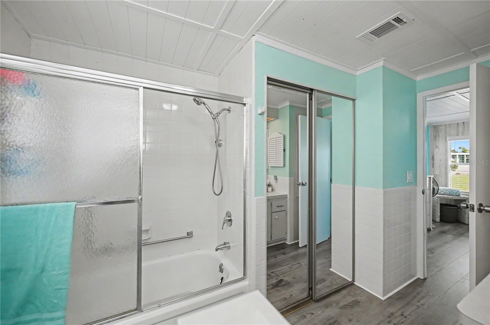 SANDALHAVEN - Residential