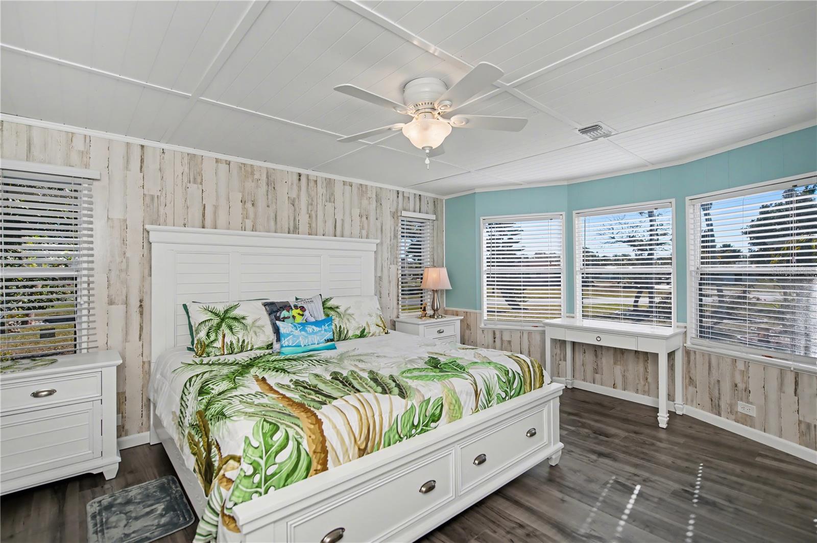 SANDALHAVEN - Residential