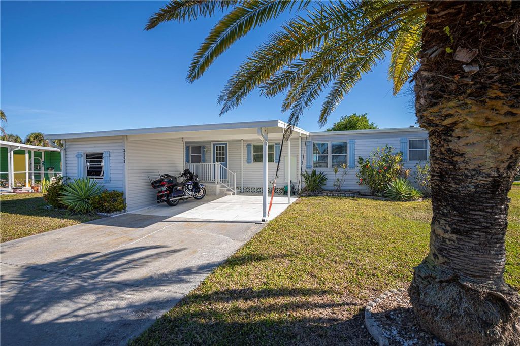 Photo of 3303 Blue Jay Lane, Englewood, FL 34224 (MLS # D6145645)