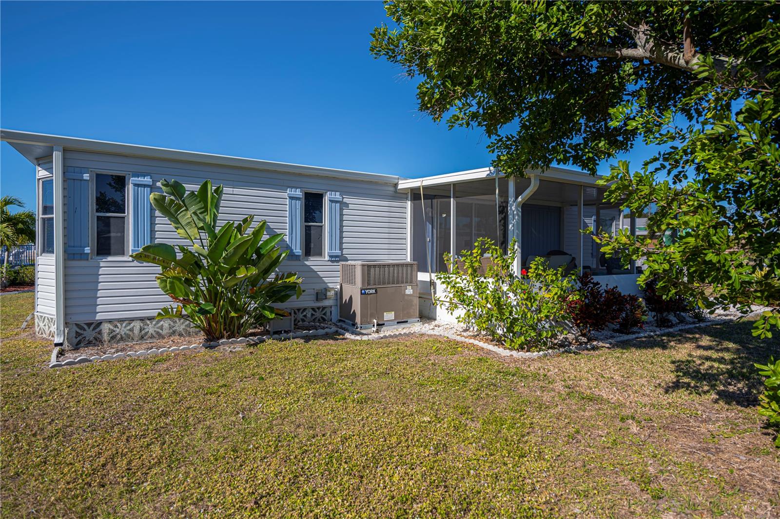 SANDALHAVEN - Residential