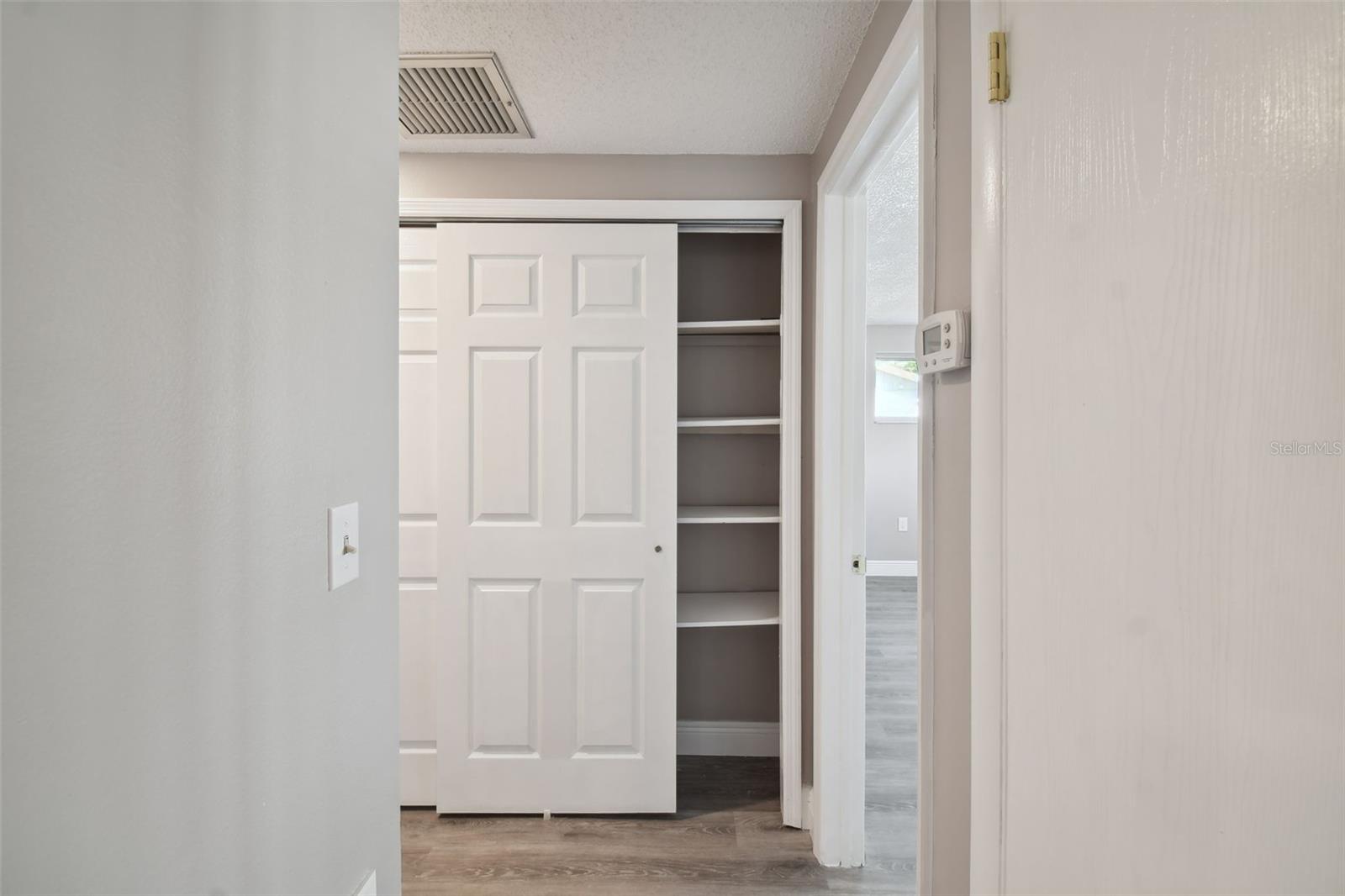 HILLANDALE - Residential