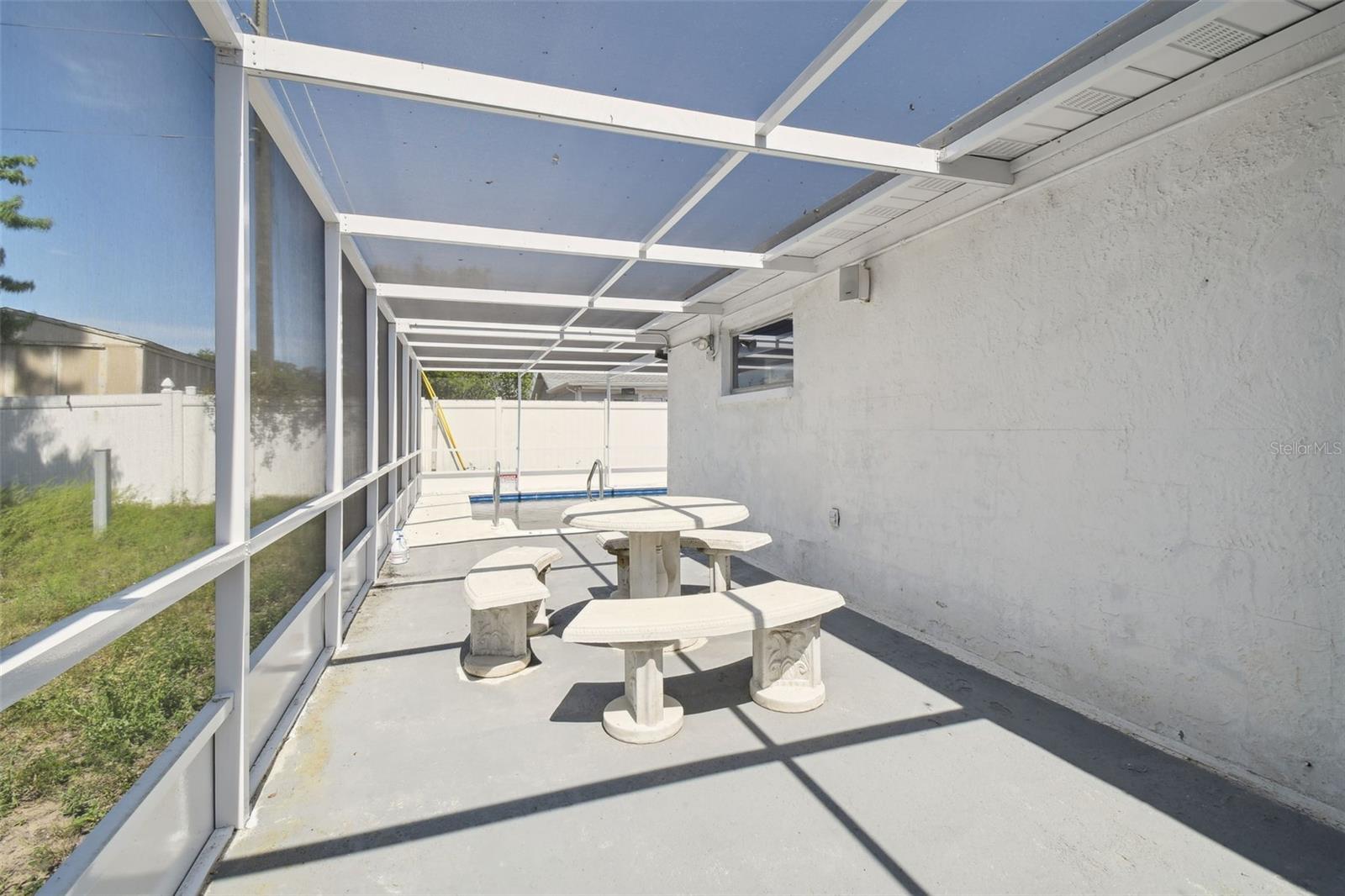 HILLANDALE - Residential