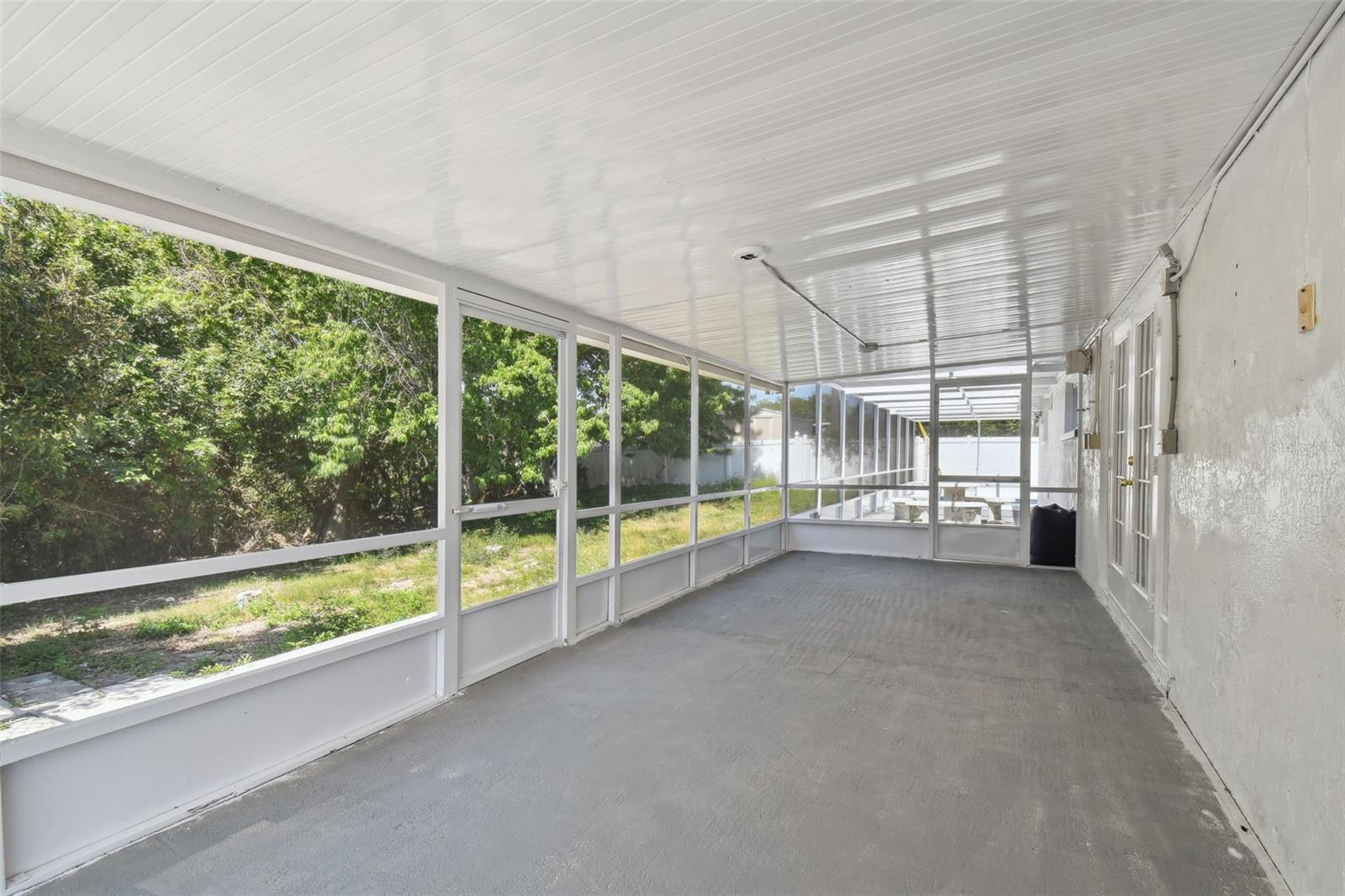 HILLANDALE - Residential