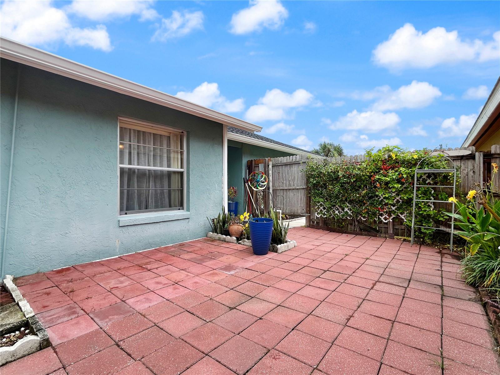 INDIAN WELLS - Residential Lease