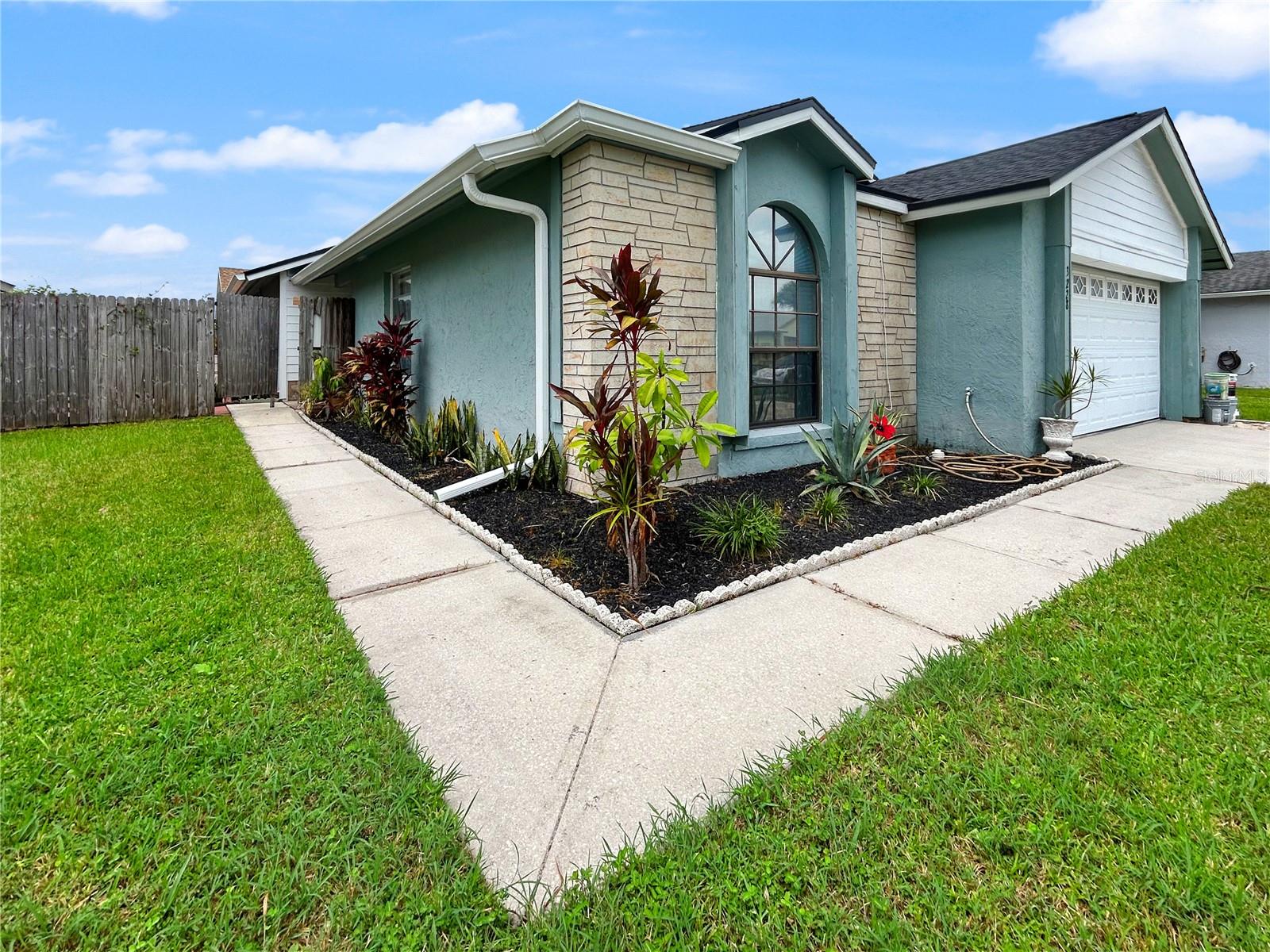 INDIAN WELLS - Residential Lease
