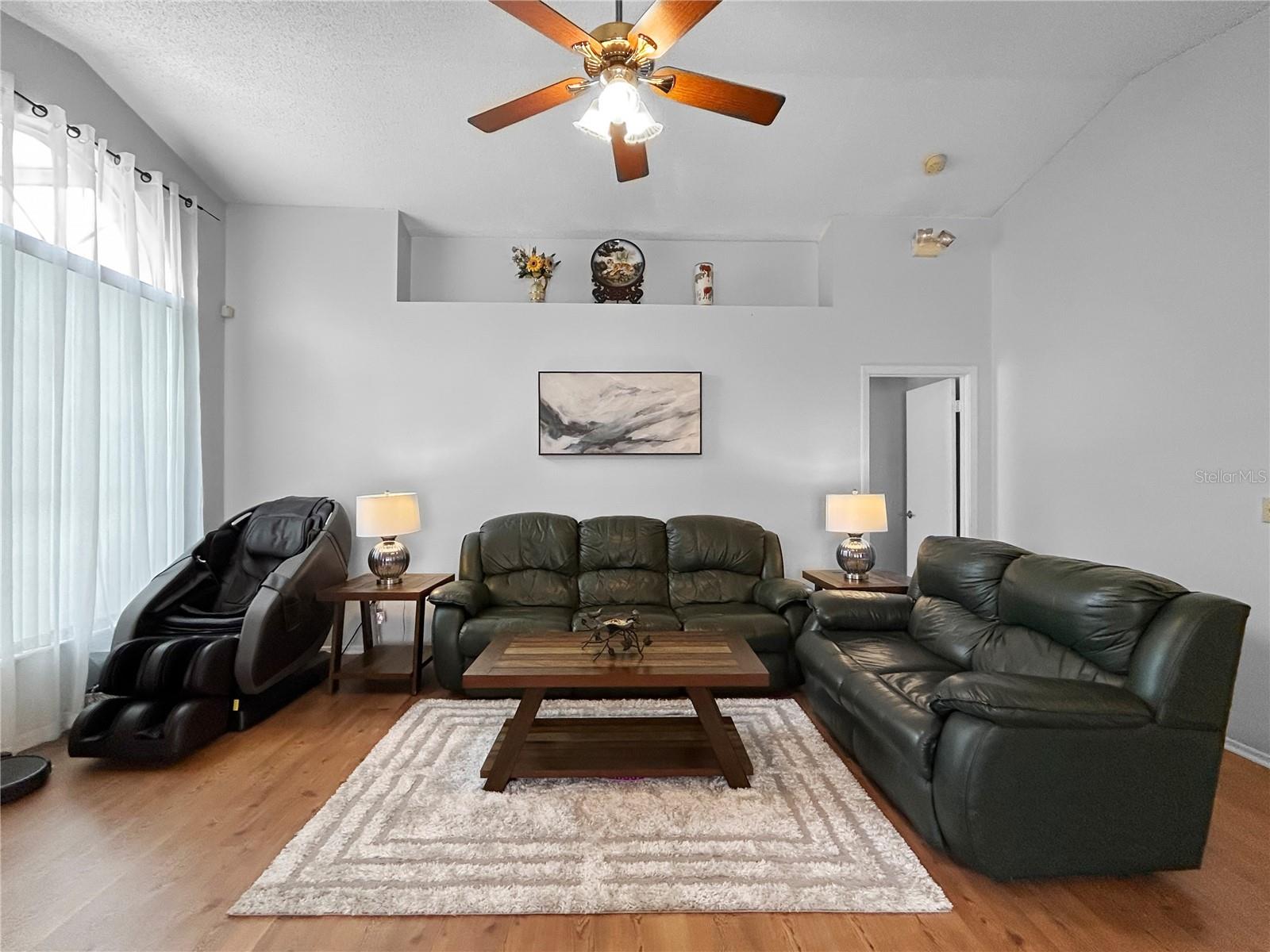 INDIAN WELLS - Residential Lease
