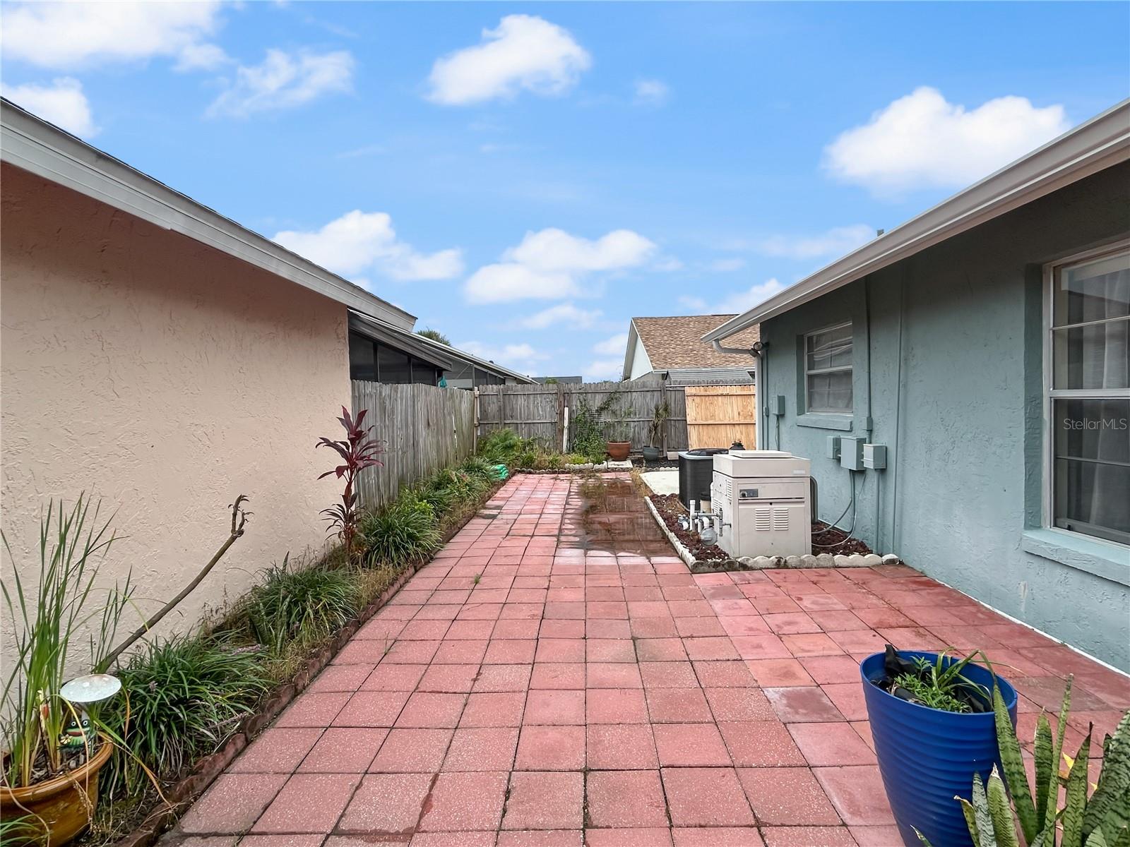 INDIAN WELLS - Residential Lease