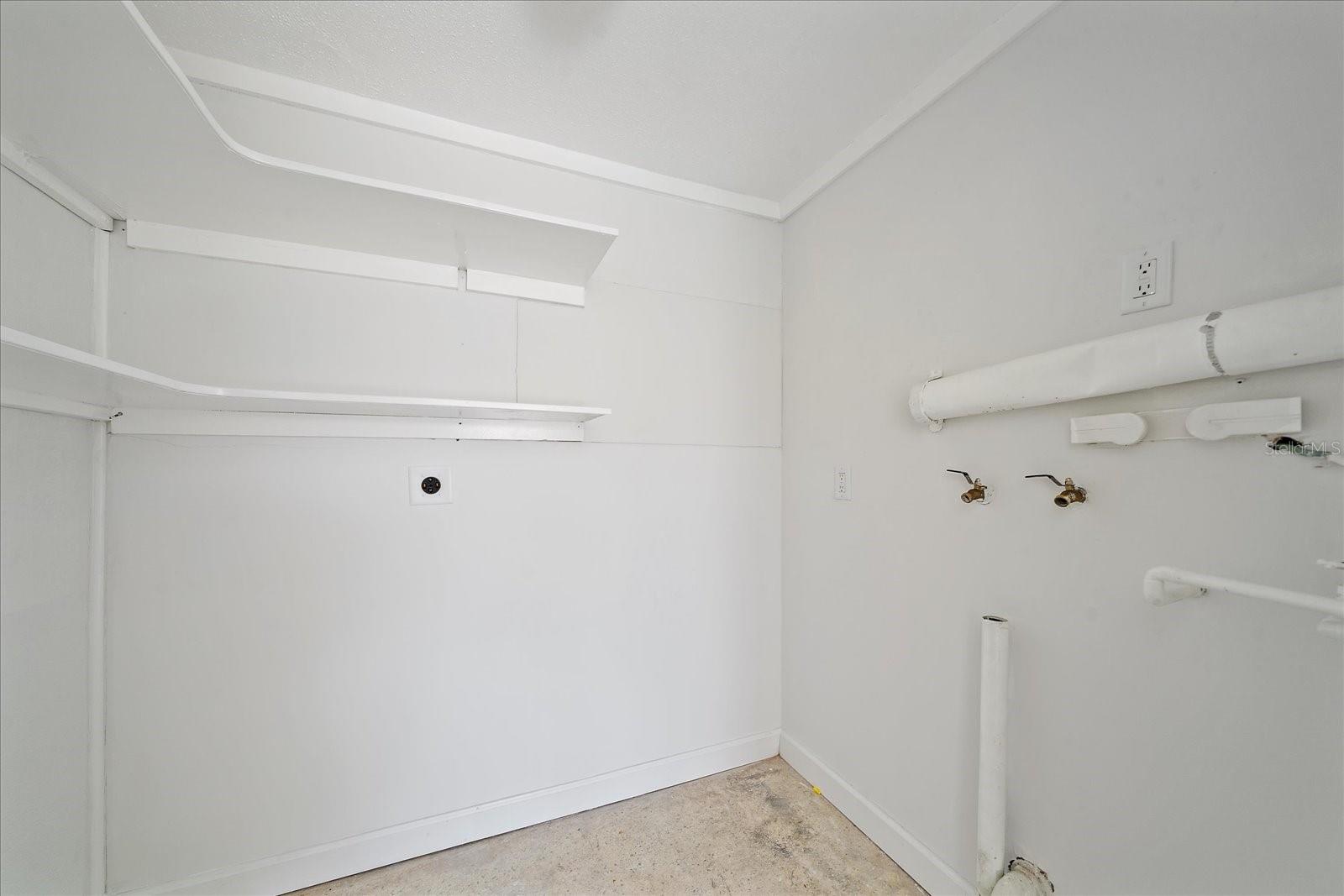 SPANISH MAIN YACHT CLUB CONDO - Residential