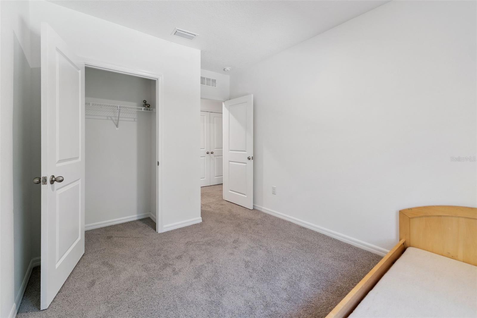 CHELSEA COURT TWNHMS - Residential Lease