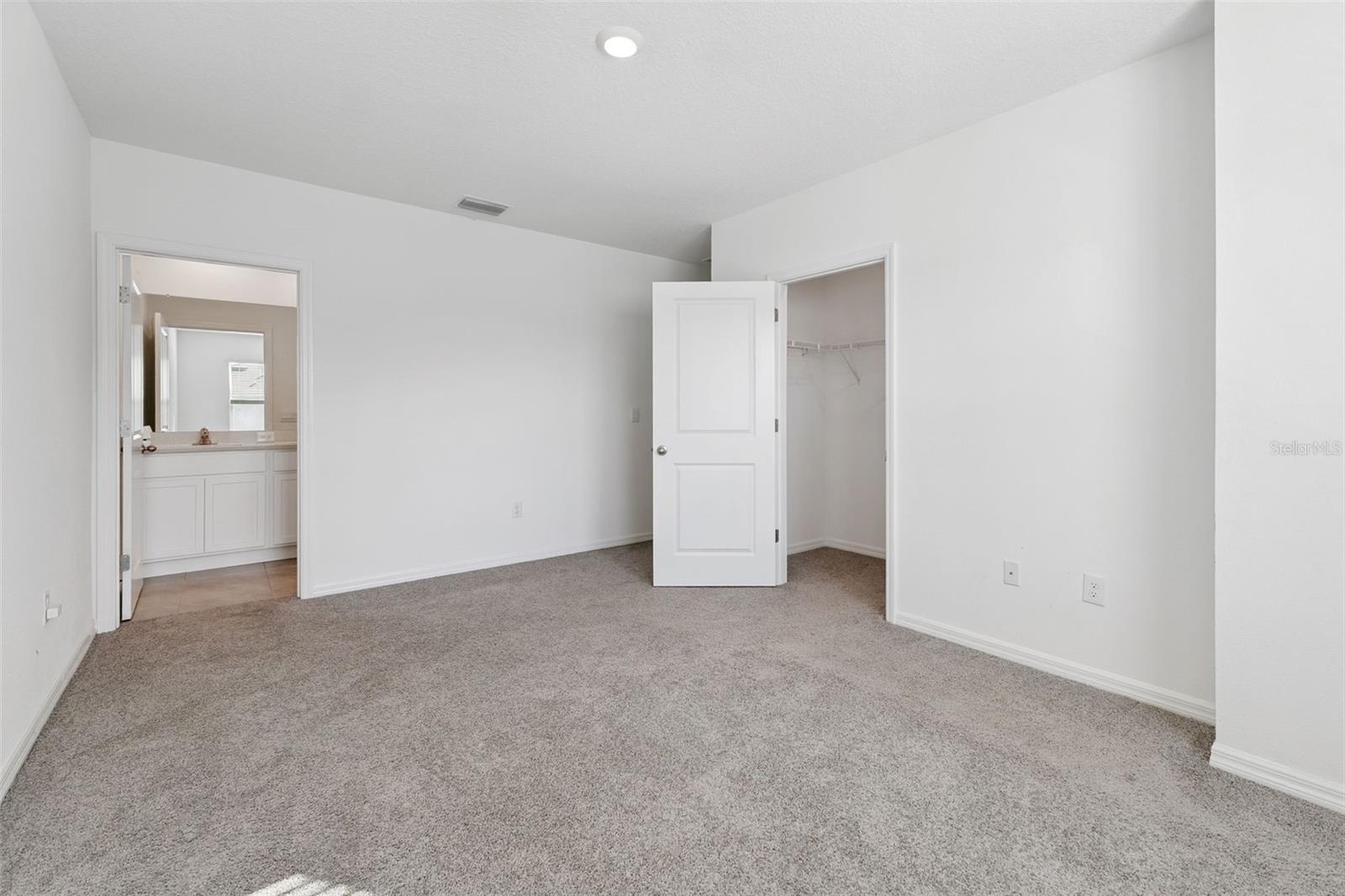 CHELSEA COURT TWNHMS - Residential Lease