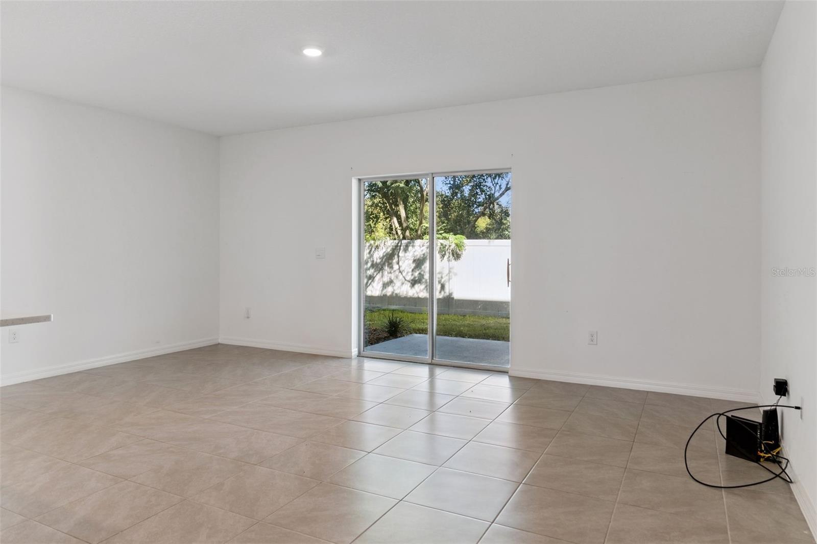 CHELSEA COURT TWNHMS - Residential Lease