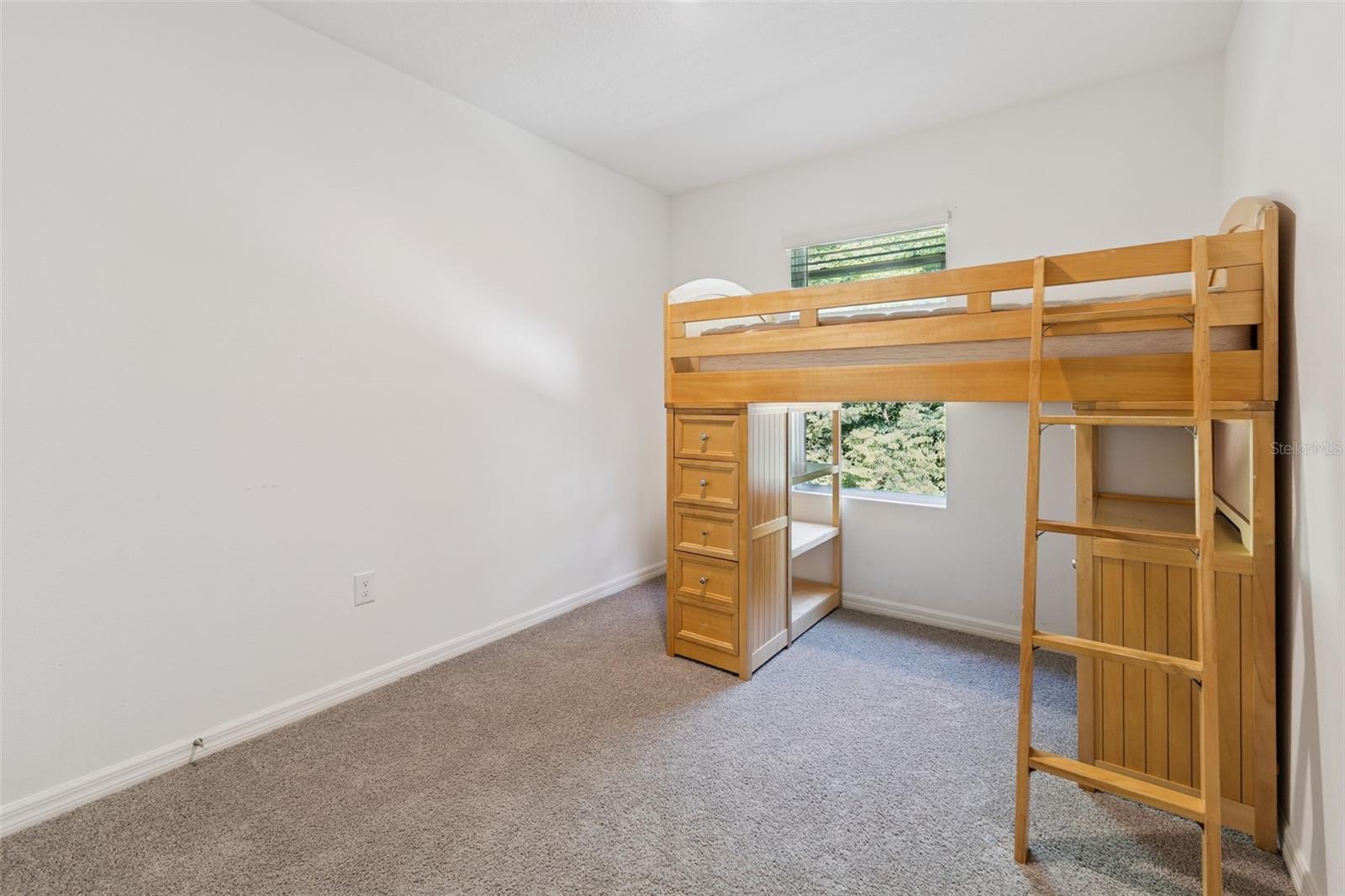 CHELSEA COURT TWNHMS - Residential Lease