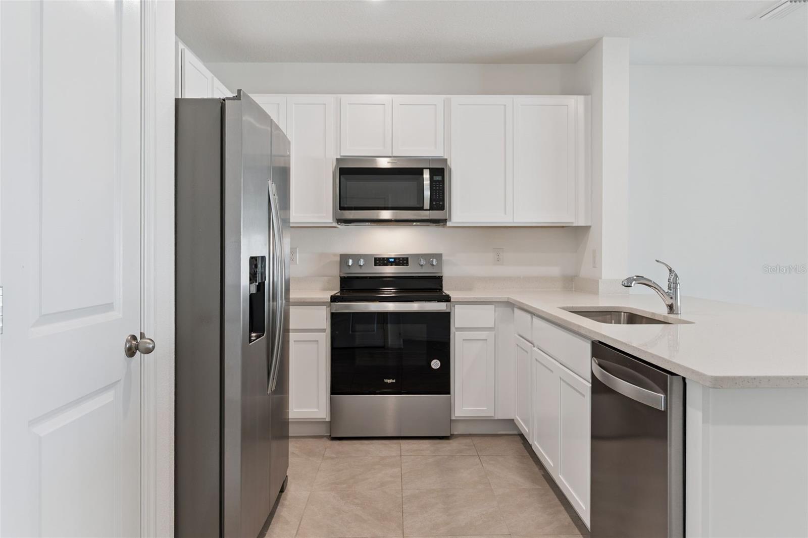 CHELSEA COURT TWNHMS - Residential Lease