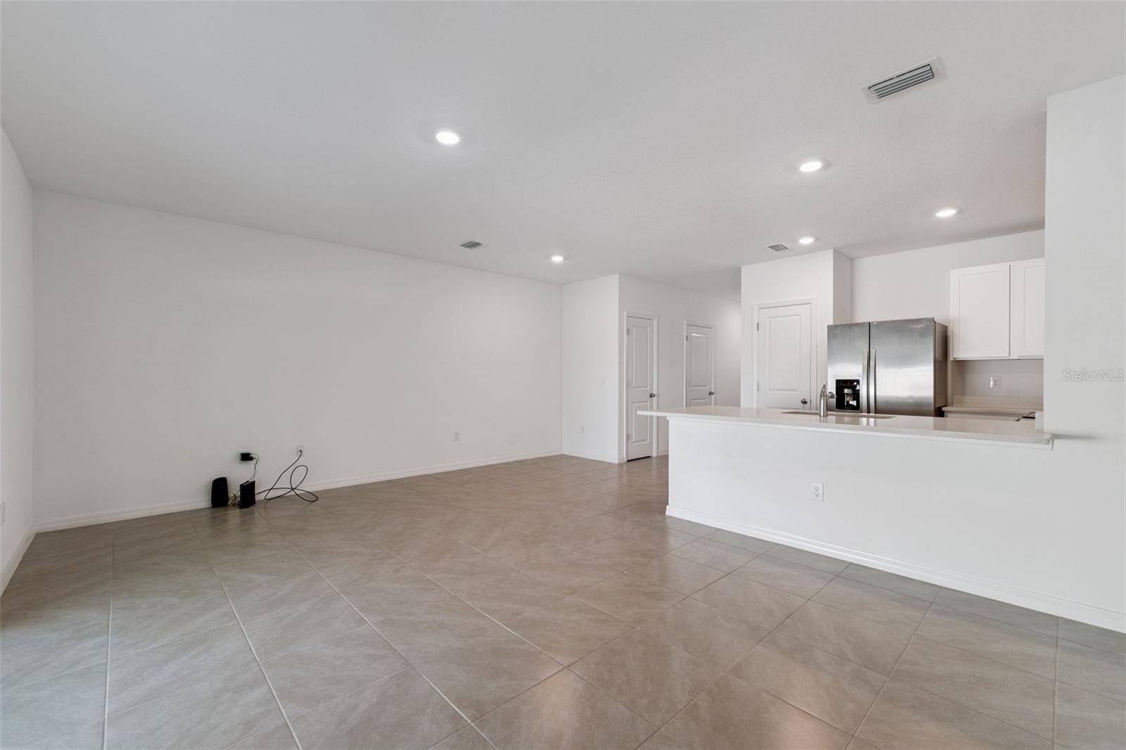 CHELSEA COURT TWNHMS - Residential Lease