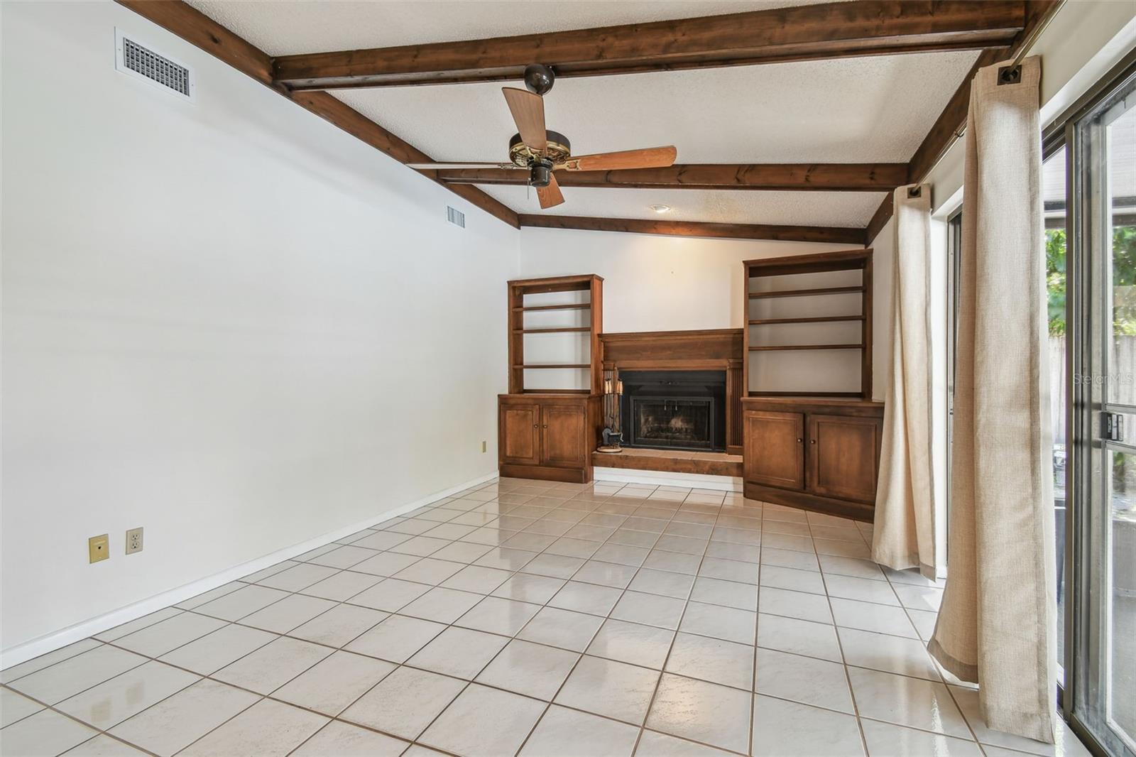 RAINTREE TERRACE SUB W - Residential