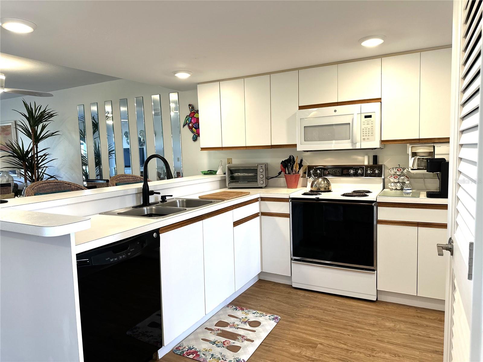 FIDDLERS GREEN 02 PH 02 BLDG 17 - Residential