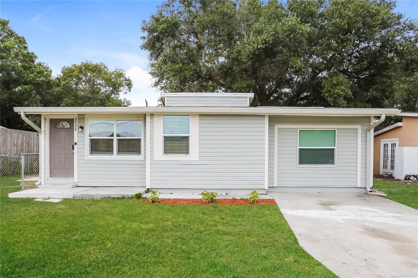 DREAMWOLD 3RD SEC - Residential Lease