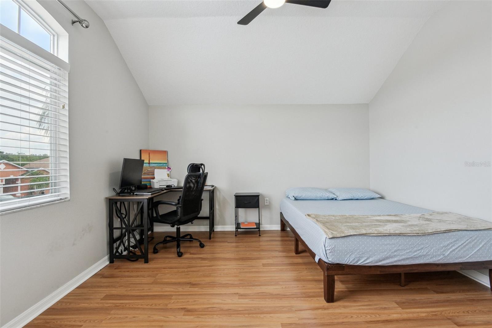 MEADOW POINTE PRCL 10 UNIT 01 02 - Residential