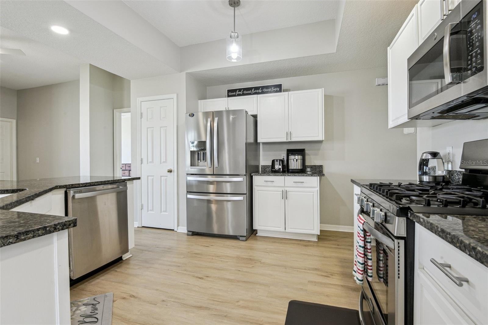 MEADOW POINTE PRCL 10 UNIT 01 02 - Residential