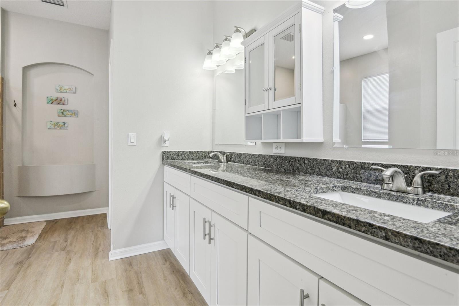 MEADOW POINTE PRCL 10 UNIT 01 02 - Residential