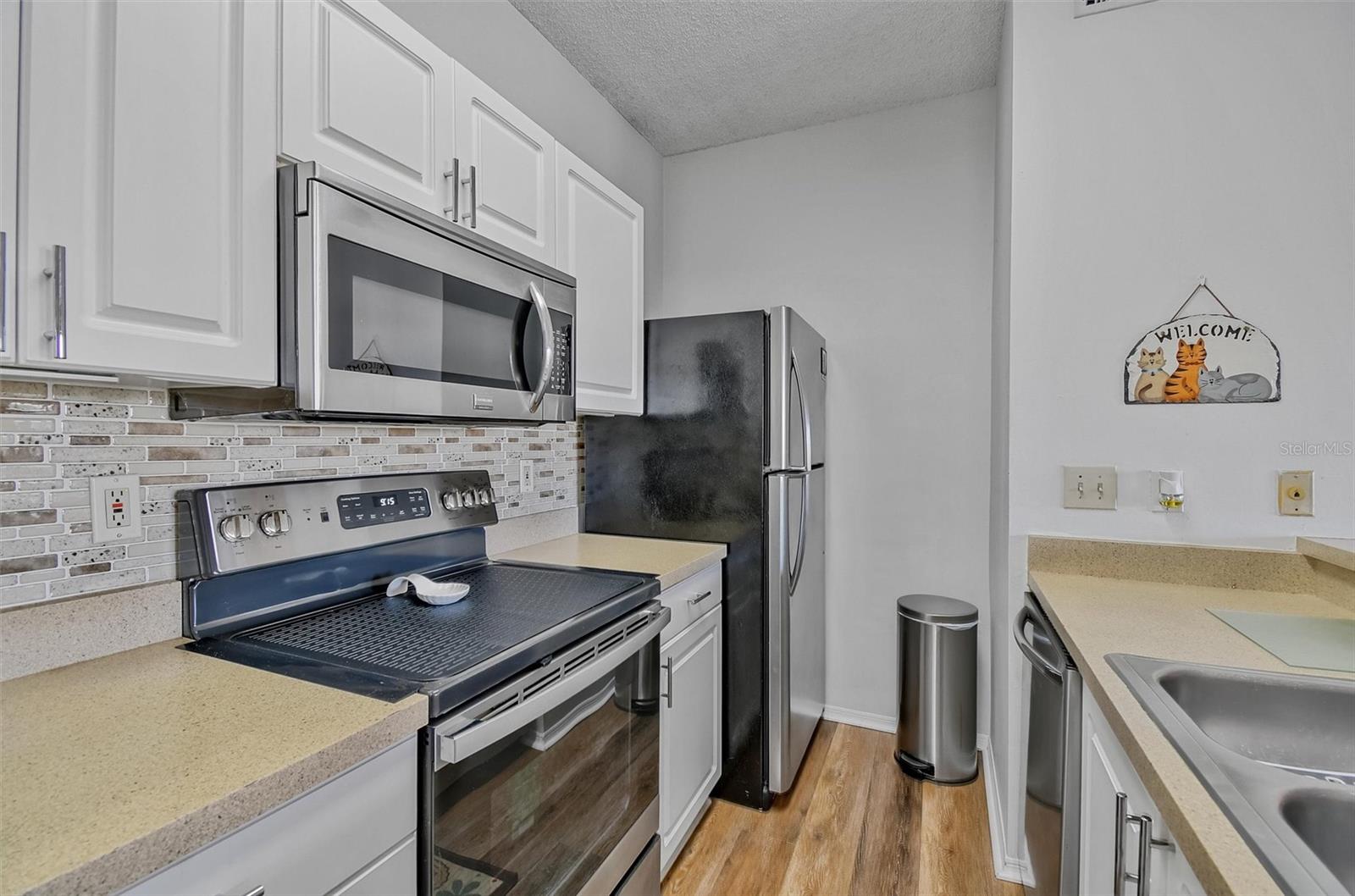 4115 CHATHAM OAK COURT 220