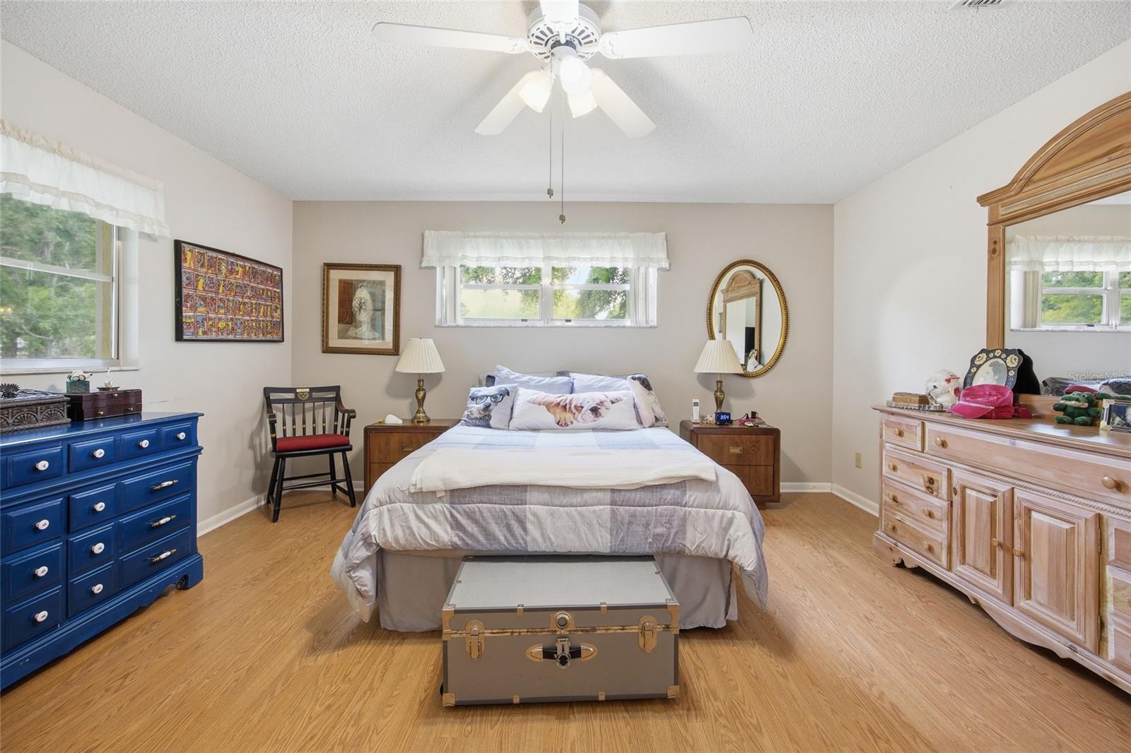 ON TOP OF THE WORLD - Residential