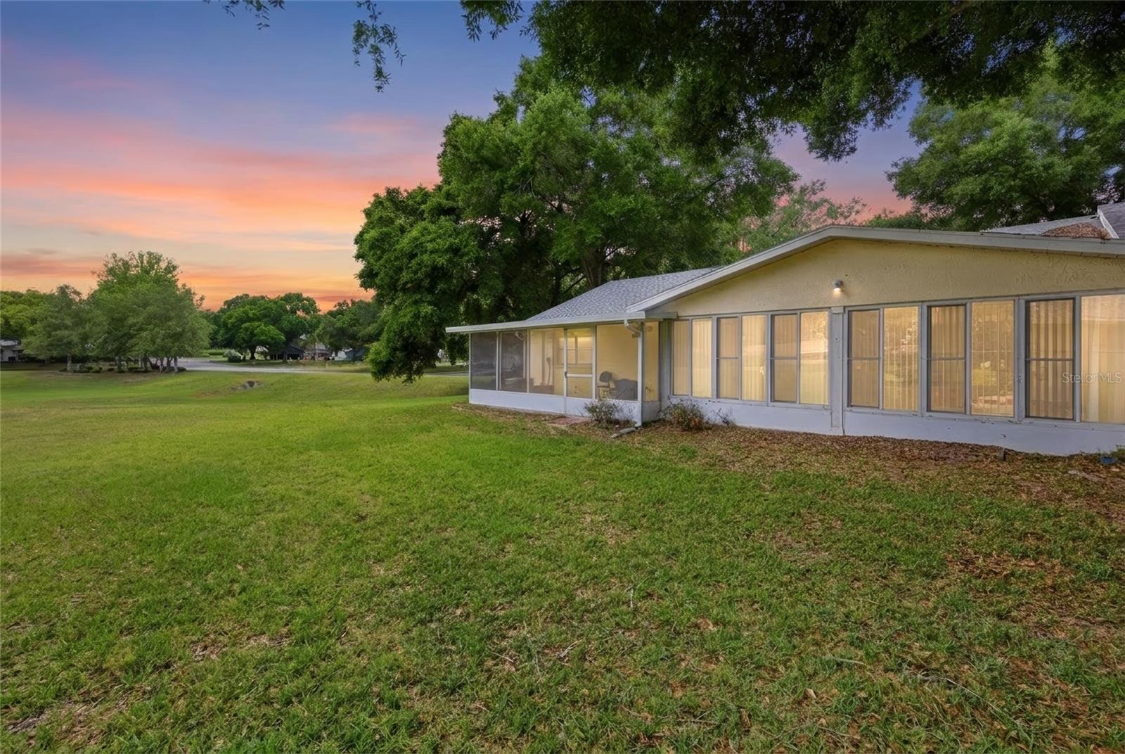 ON TOP OF THE WORLD - Residential