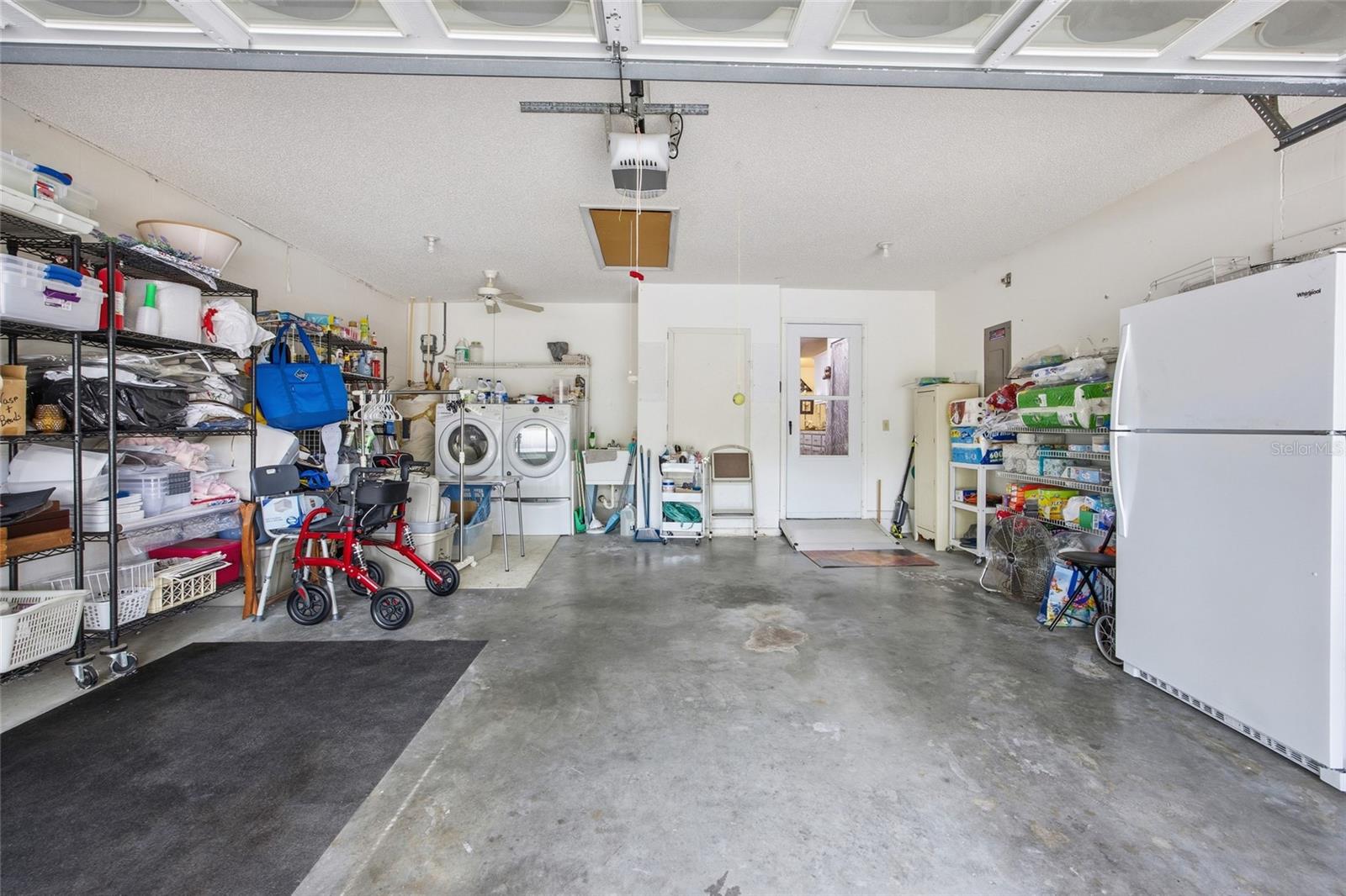 ON TOP OF THE WORLD - Residential