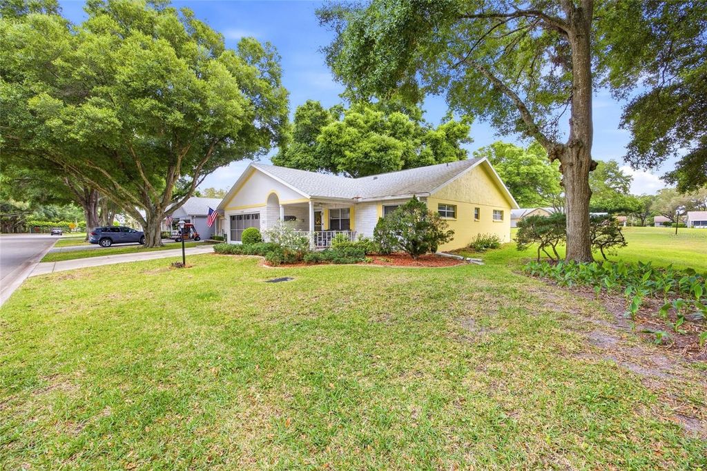 Photo of 9335 SW 85th Terrace #E, Ocala, FL 34481 (MLS # OM723290)