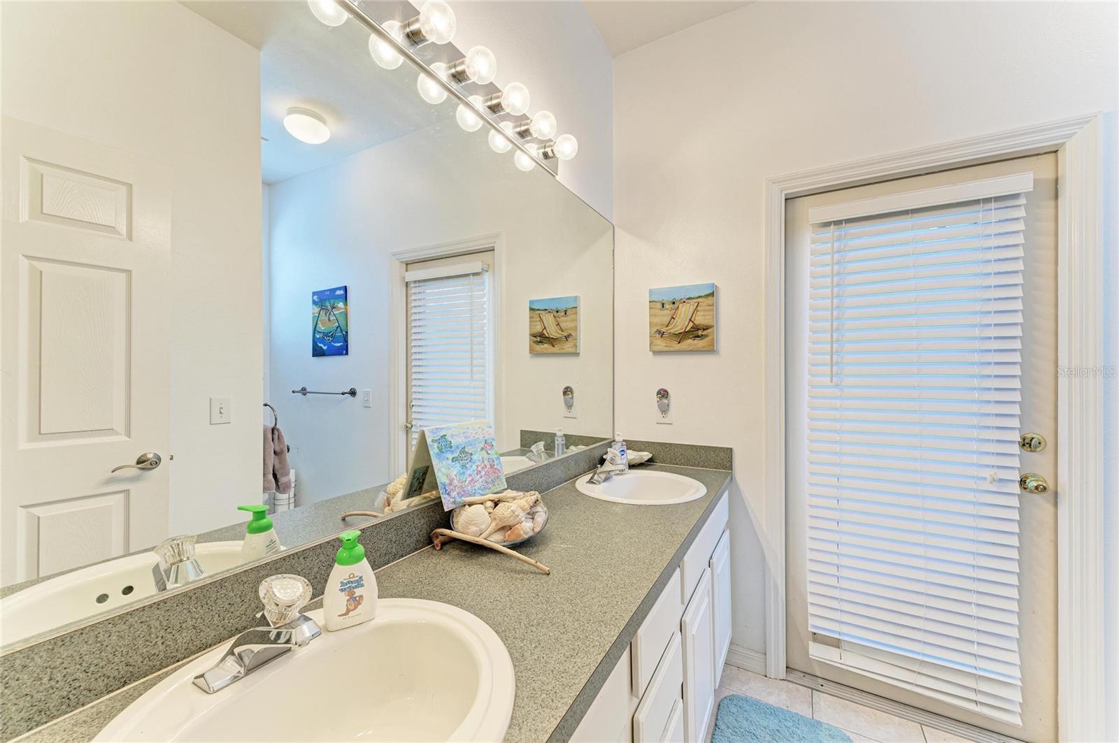 THE OAKS AT WOODLAND PARK PH 1 - Residential