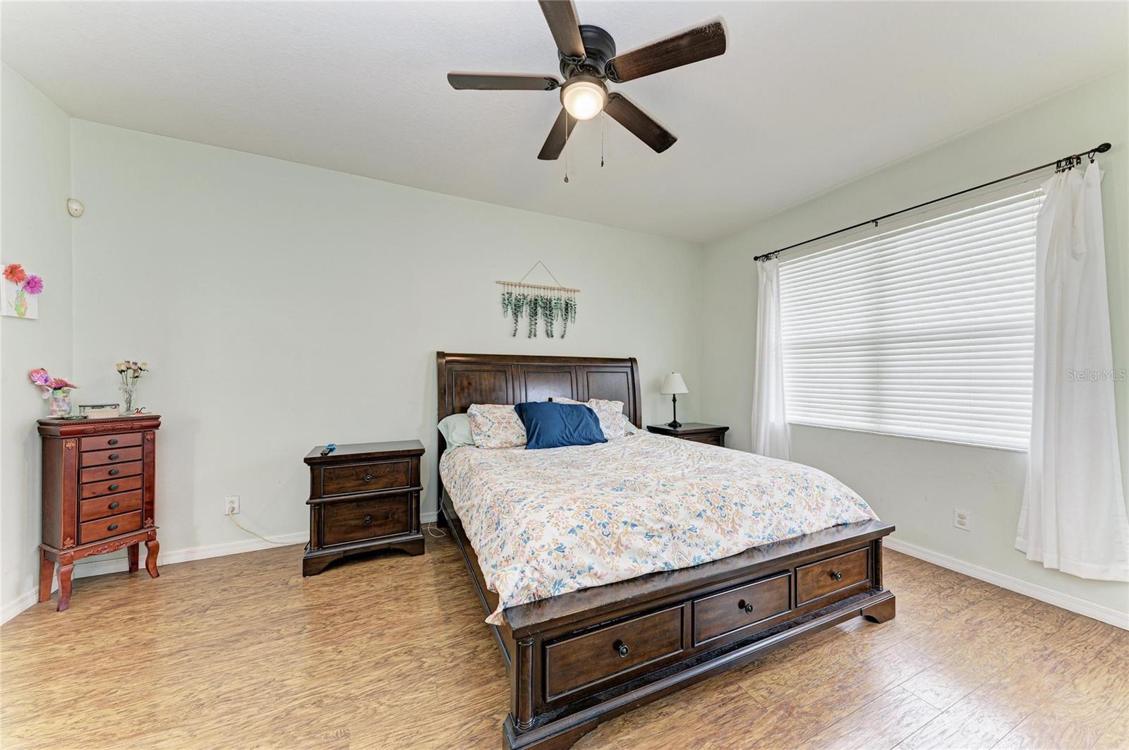 THE OAKS AT WOODLAND PARK PH 1 - Residential