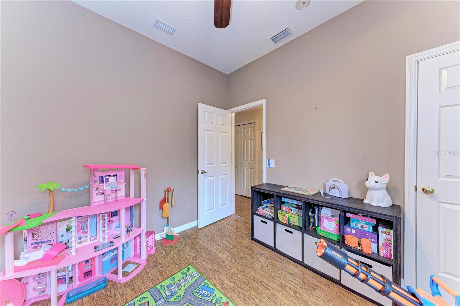 THE OAKS AT WOODLAND PARK PH 1 - Residential