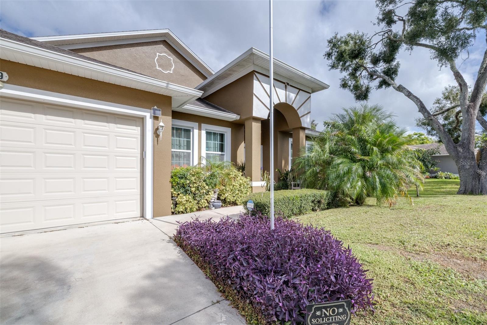 3949 LAKE JOYCE DRIVE