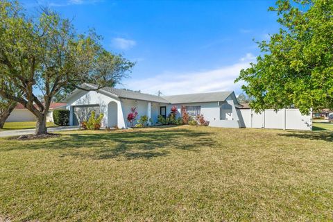 Photo of 2302 15th Street W, Palmetto, FL 34221 (MLS # A4674632)