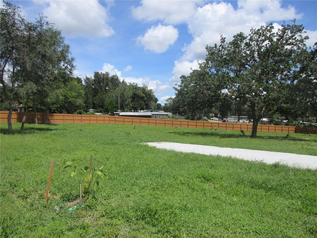 Photo of 16061 SE 17th Street, Ocklawaha, FL 32179 (MLS # OM732078)