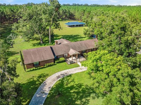 Photo of 1550 NW 167 Place, Trenton, FL 32693 (MLS # GC532281)