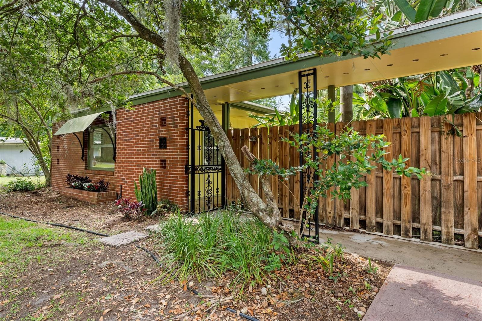 4107 NW 13TH PLACE