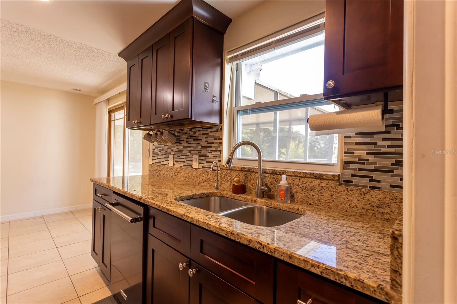 WOODVALLEY UNIT 5 - Residential