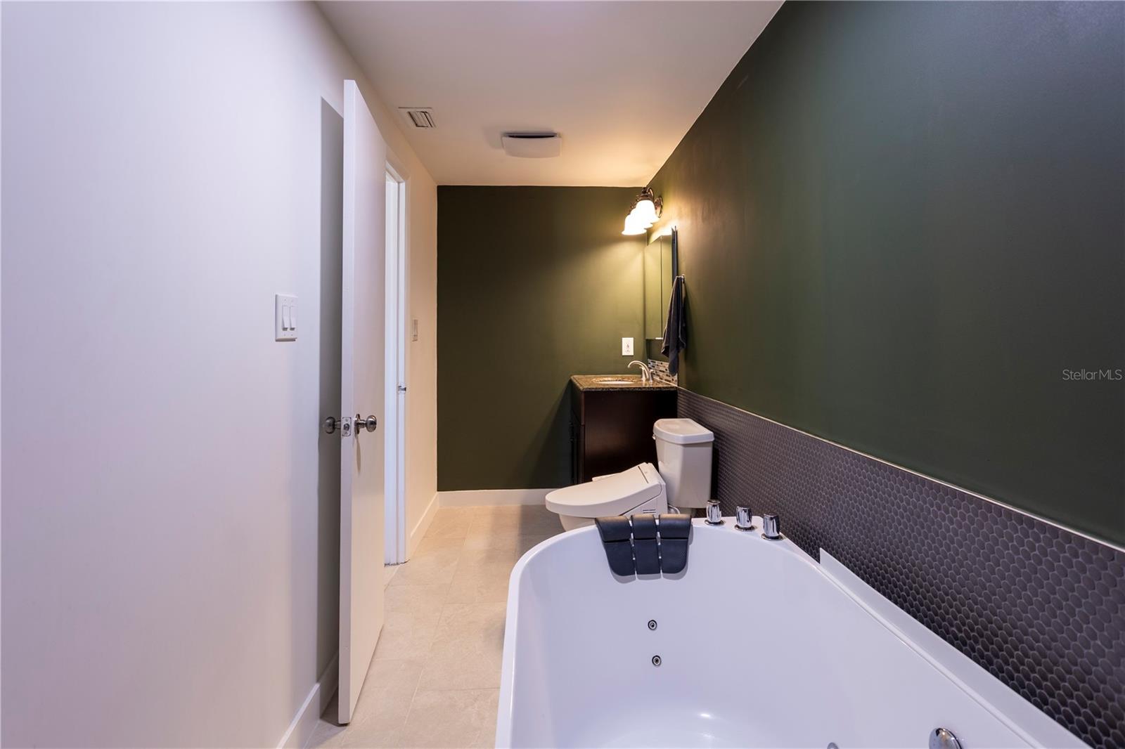WOODVALLEY UNIT 5 - Residential