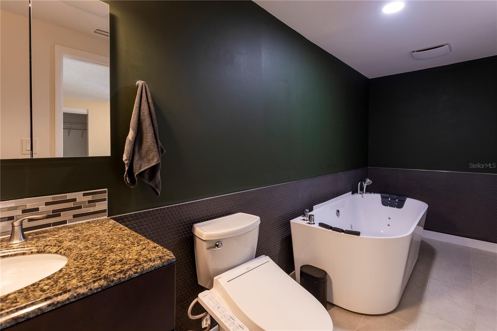 WOODVALLEY UNIT 5 - Residential