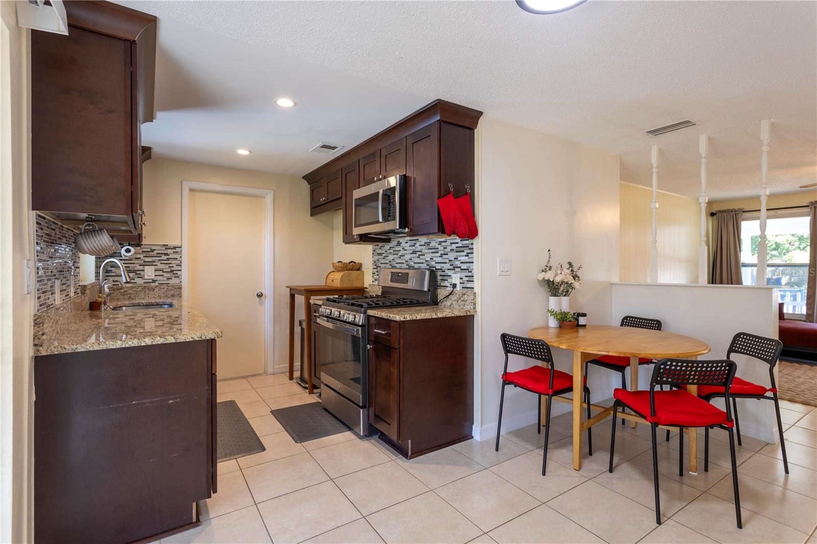 WOODVALLEY UNIT 5 - Residential