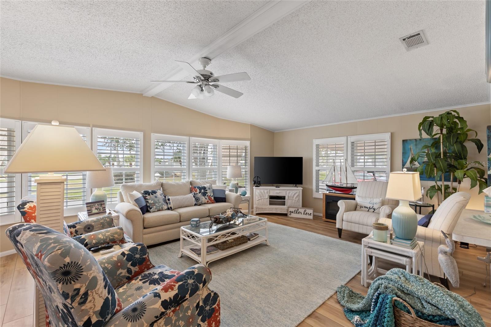 KINGS GATE CLUB MHP - Residential